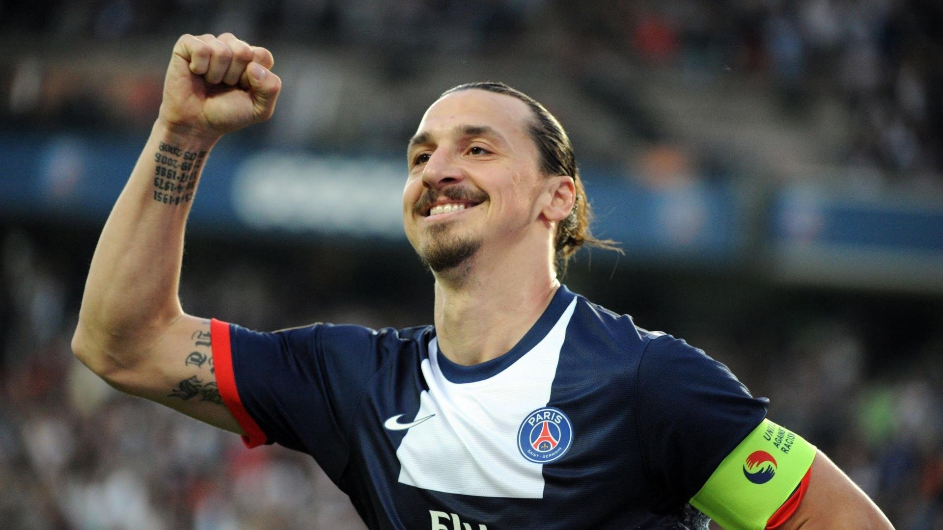 拜仁中后场传控稳定无误，拜仁后场球员