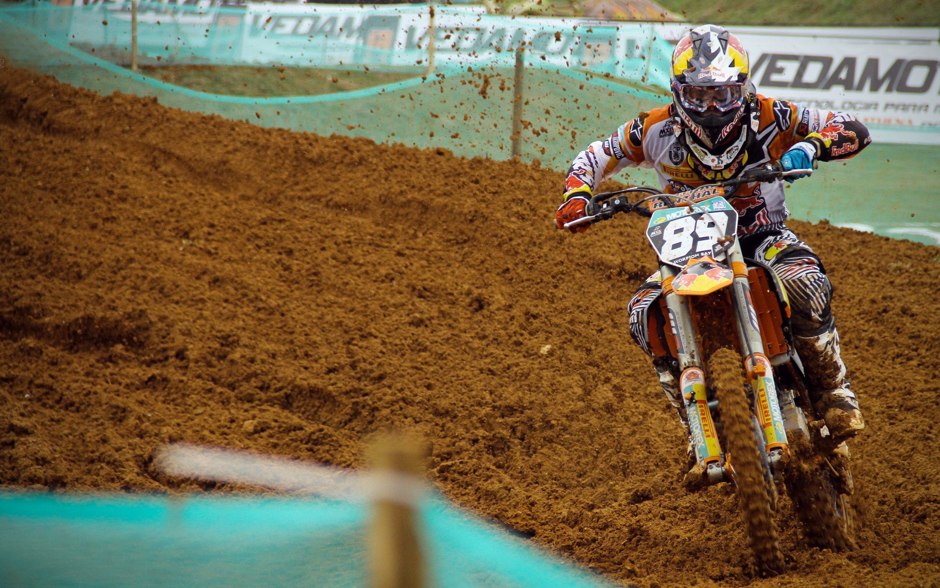 五大联赛中场组织效率是否因战术板细节呈现不同结果，五大联赛的打法风格